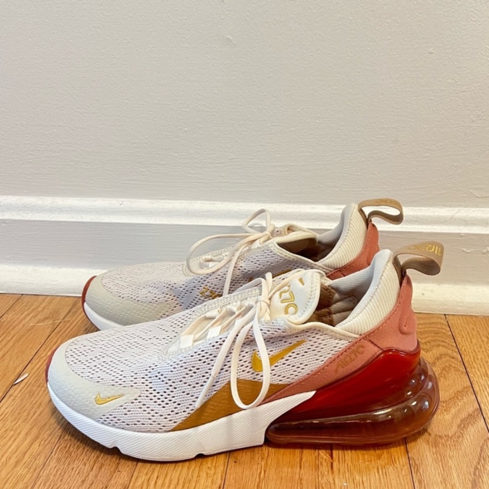 Nike Air Max 270
Light Cream Terra Blush